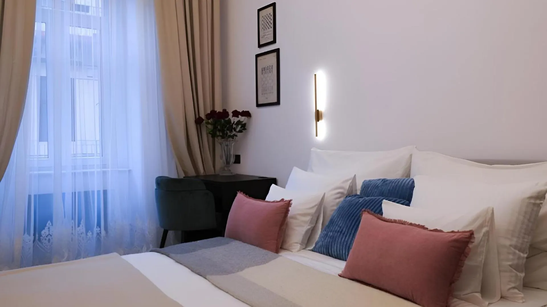 Premium Luxury Opera Suite Near Opera And Basilica Budapest 0*,  Hungary