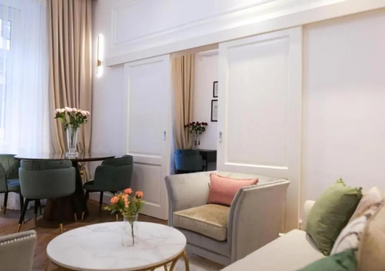 Apartment Premium Luxury Opera Suite Near Opera And Basilica Budapest