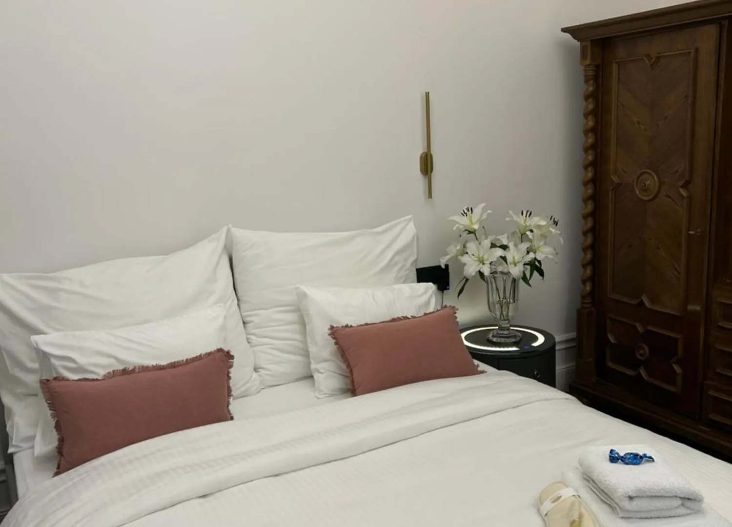 Premium Luxury Opera Suite Near Opera And Basilica Budapest Apartment